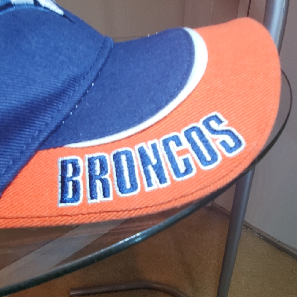 NFL Denver Broncos Hat - Picture 7 of 8
